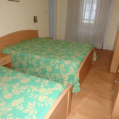 A Portuguesa Guest House-3
